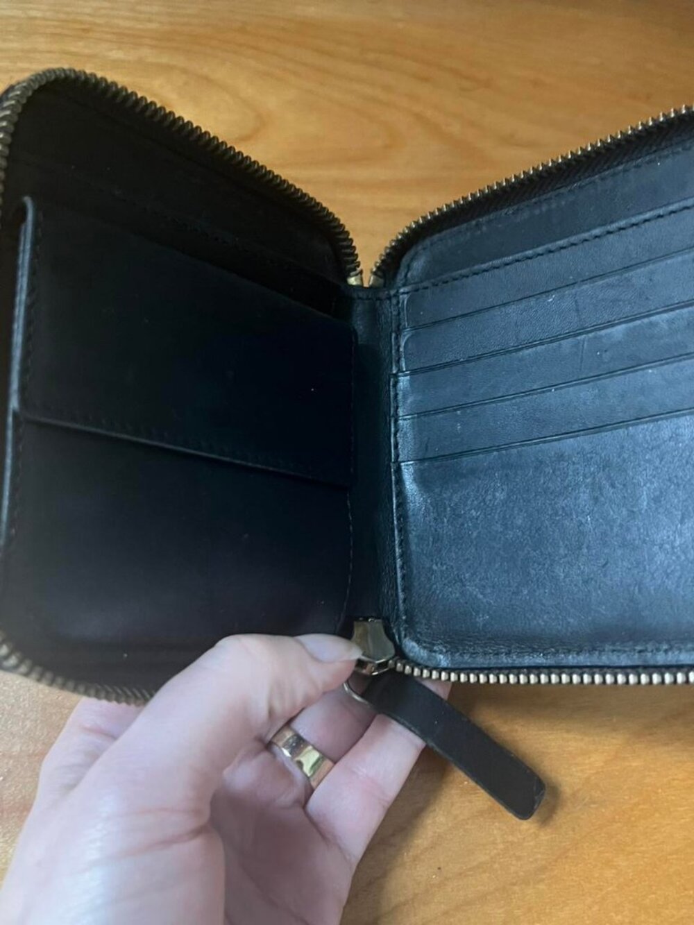 Everlane Women's Black Wallet-purses